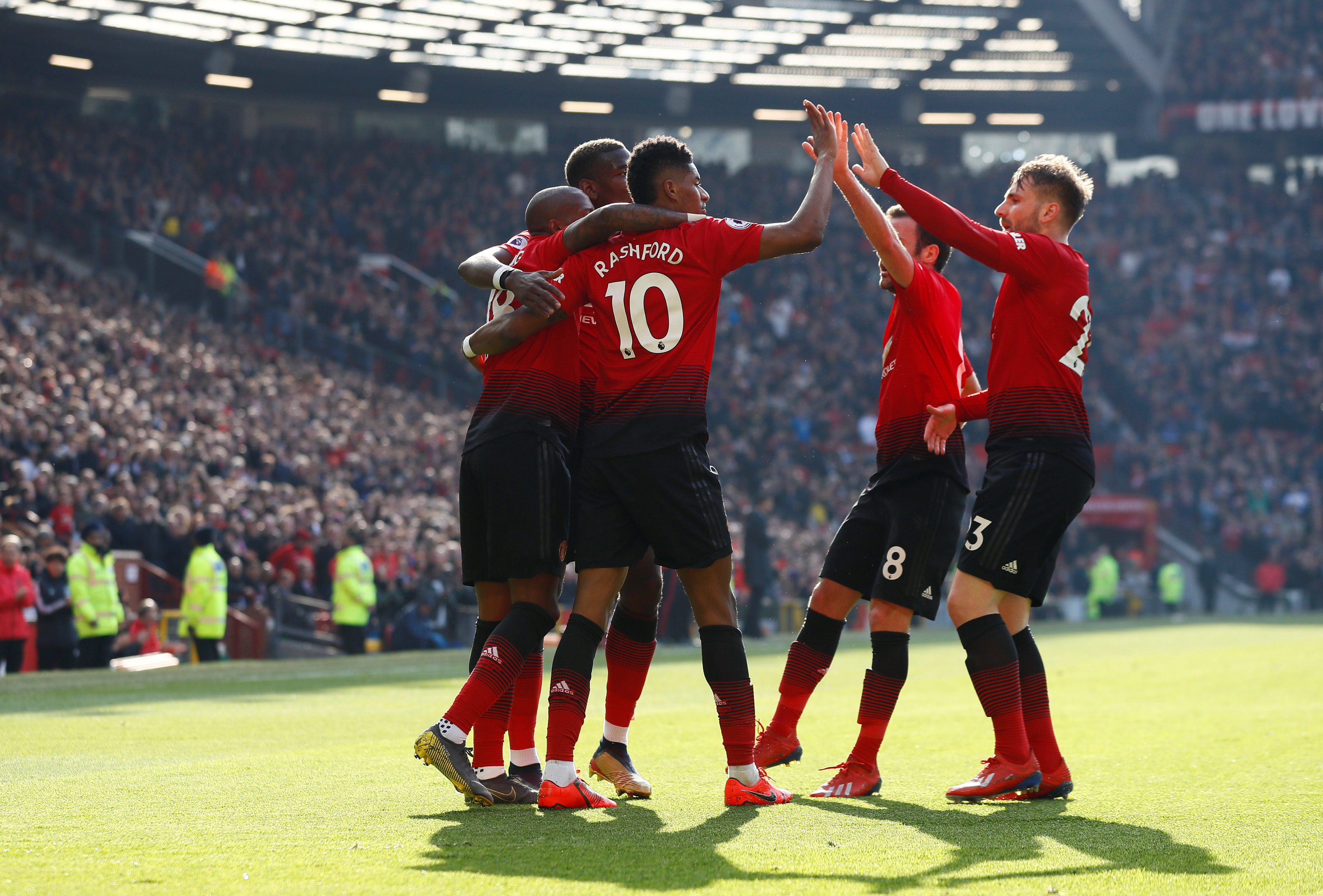 仅在阵容上 仅在阵容上